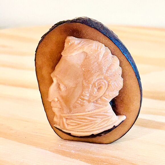 Vintage Native South American Carved Tagua Nut Head Man Silhouette Profile - Picture 1 of 11